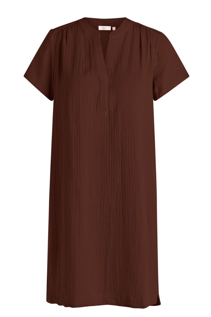 Yest Zion Essential jurk in Coffee Brown, basic model